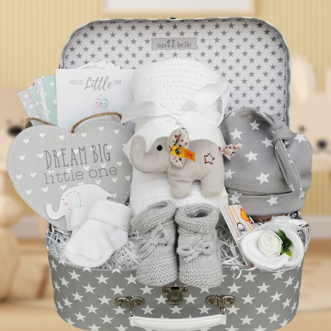 Baby shower hamper gifts with elephant theme.