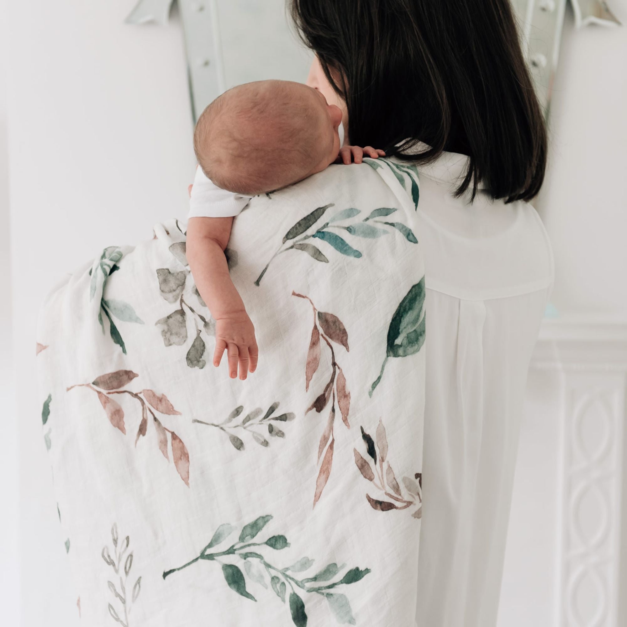 Tubed bamboo swaddle blanket – soft & breathable botanical print baby wrap – Bumbles and Boo.