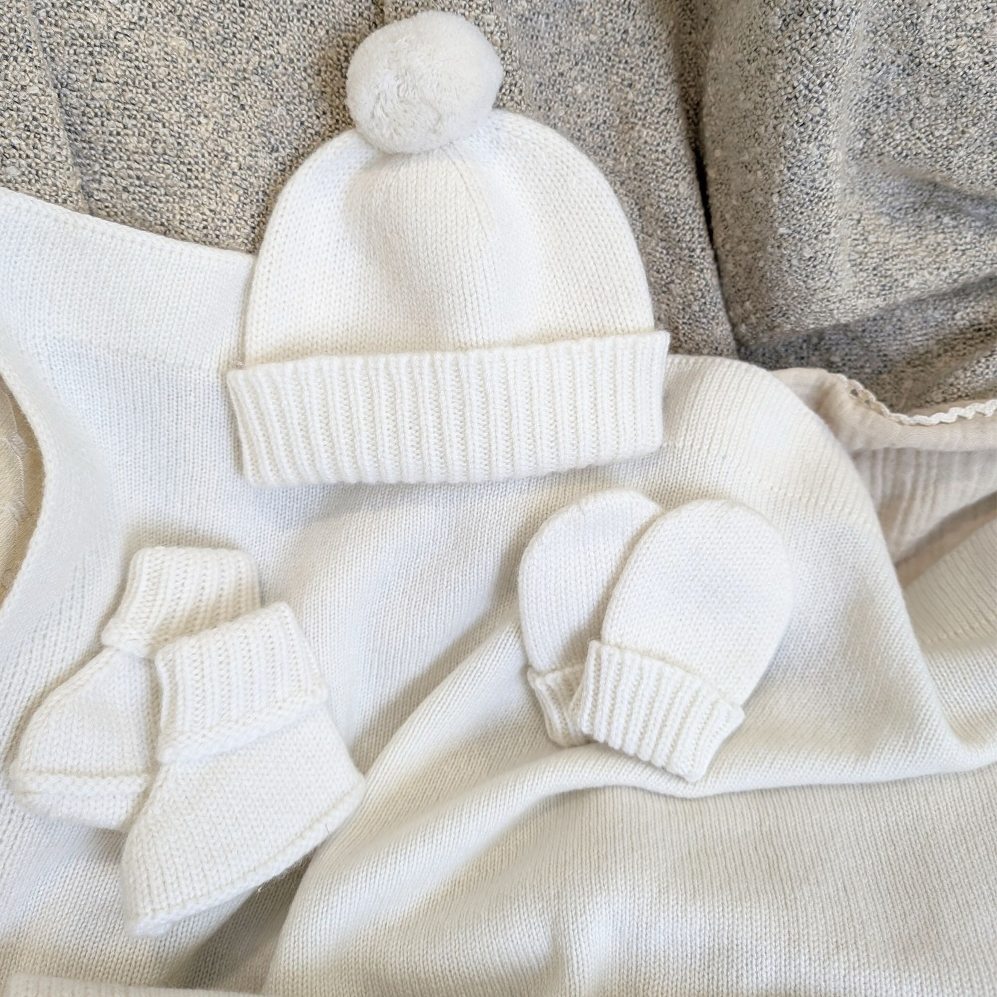 cashmere hat, mittens and booties plus knit cashmere blanket