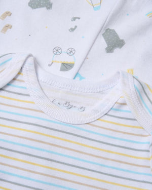 close up whale baby clothing set