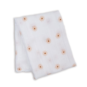 Large cotton muslin swaddle blanket with a daisy flower  print measuring 100 x 100cm which can be used as a swaddling blanket, nursing cover up, buggie cover or burp cloth