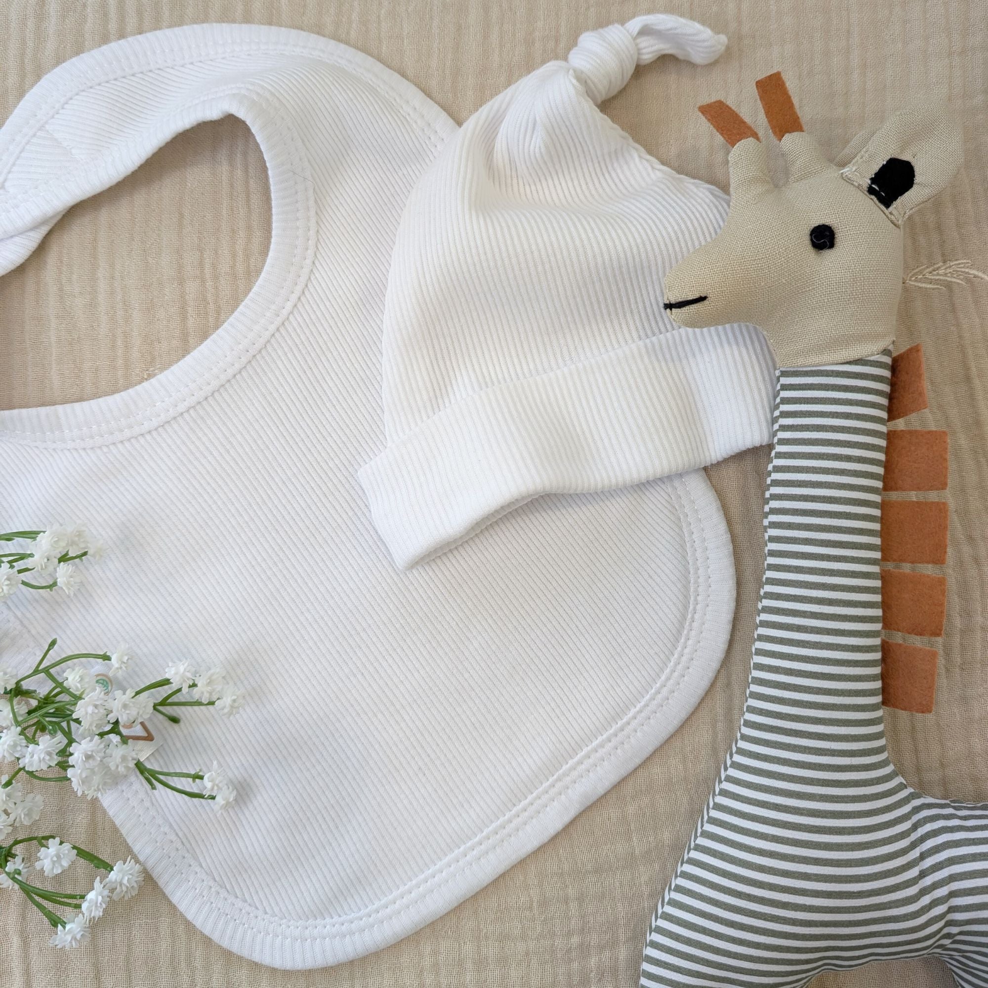 Recycled white cotton baby hat & bib set – soft, eco-friendly, and perfect for newborns – Bumbles and Boo