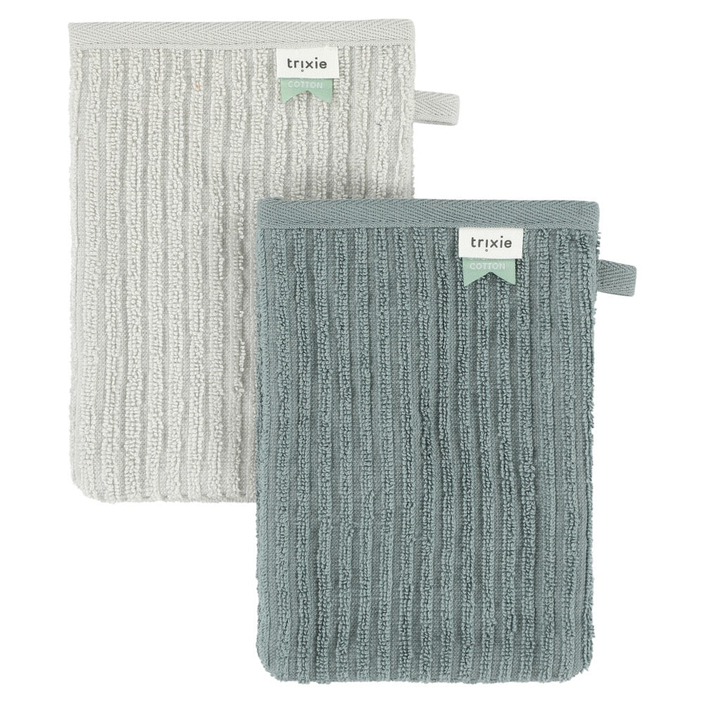 2 pack of pale blue and grey washcloths