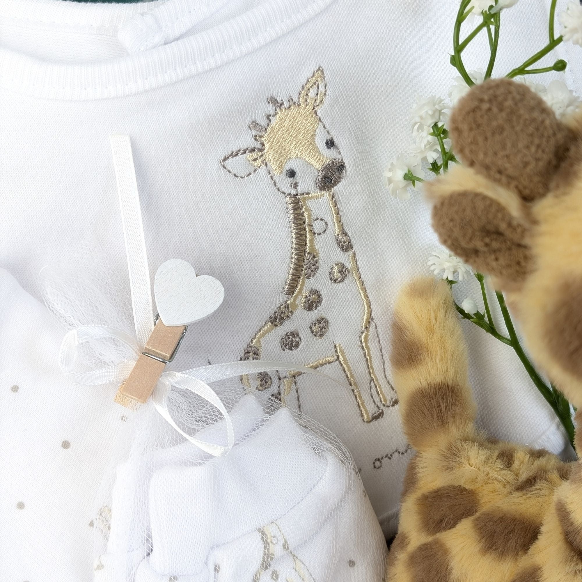 new mums gifts box with giraffe clothing set for a new baby