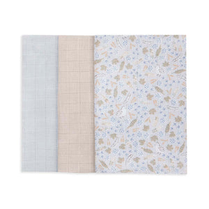 Set of 3 organic muslin square in beige, light blue and woodland print