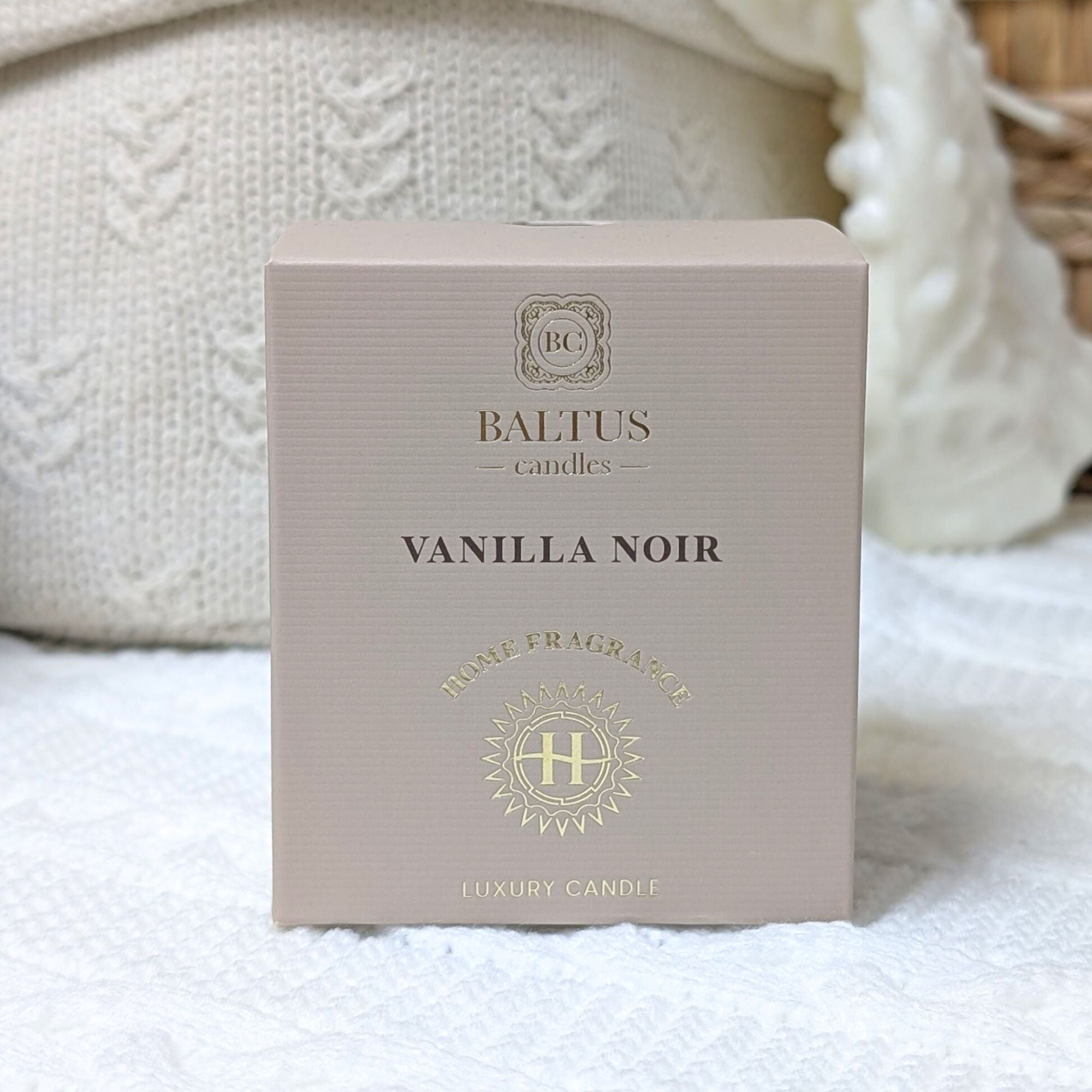 vanilla noir luxury fragranced candle 