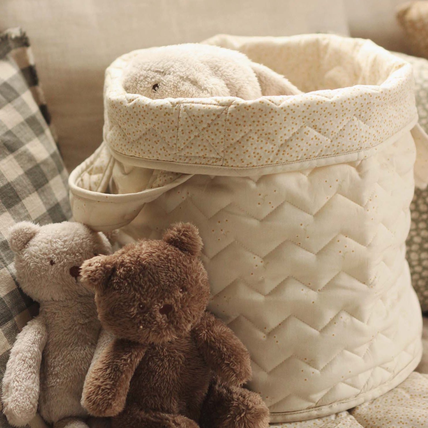 Organic quilted storage basket