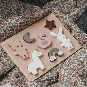 Wooden animal and rainbow Puzzle with seven colourful characters for babies aged 18 months+